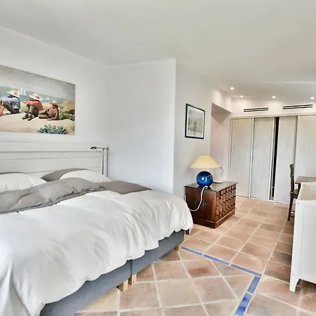 Theoule-sur-mer Sleeps 10 Pool Air Con Wifi Vila