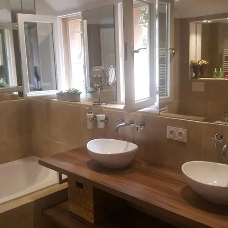 Theoule-sur-mer Sleeps 10 Pool Air Con Wifi *